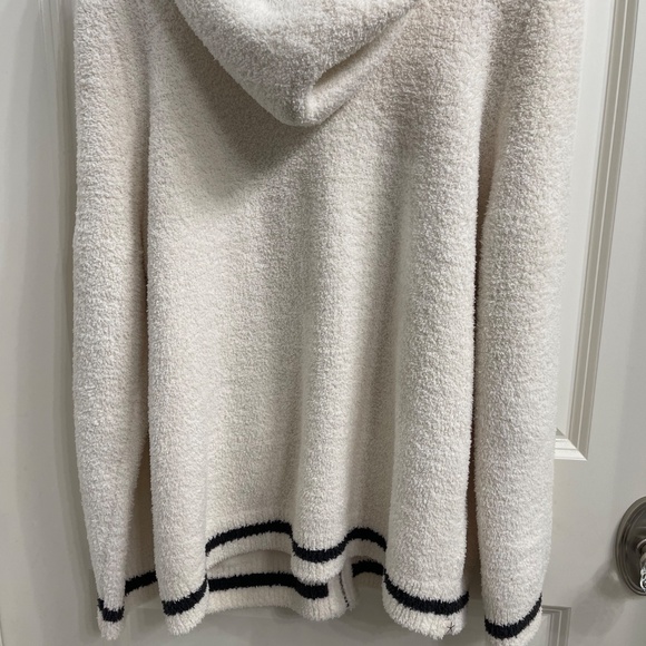 BAREFOOT DREAMS DISNEY COLLECTION HOODED SWEATSHIRT - Picture 8 of 9